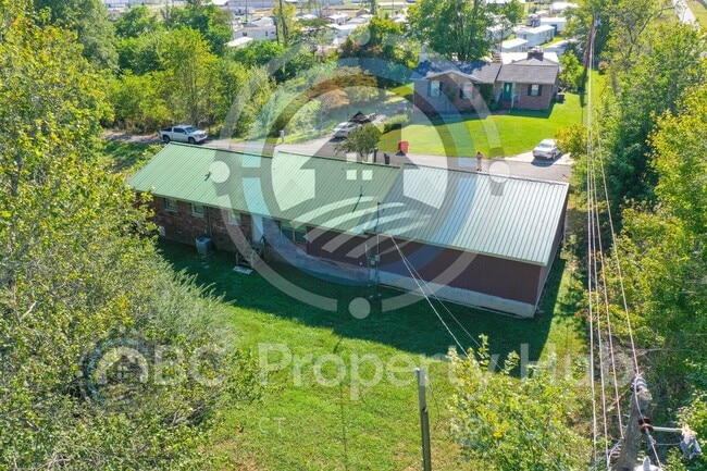 Building Photo - 118 Carter Ln