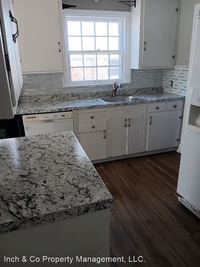 Building Photo - 3 br, 1.5 bath House - 1524 Clover Lane