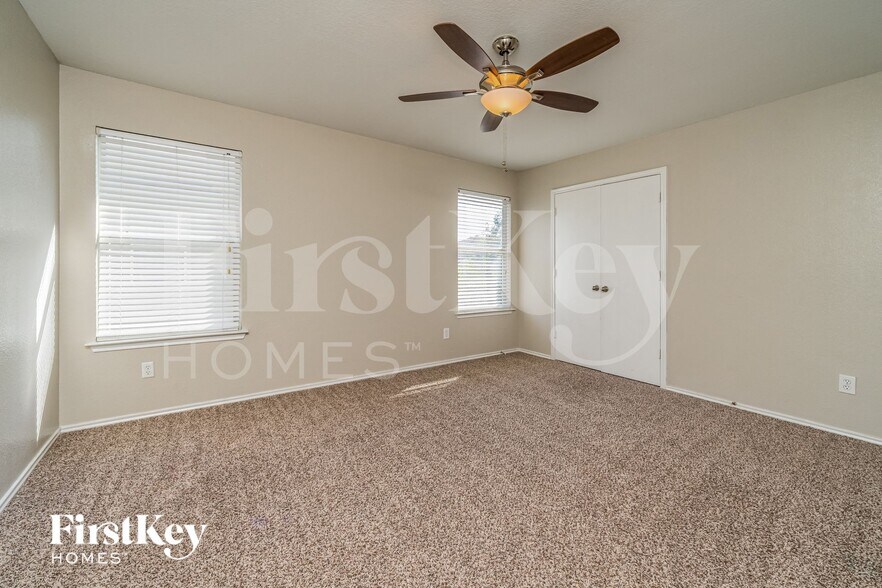 Building Photo - 13829 Sonterra Ranch Rd