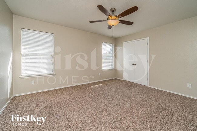 Building Photo - 13829 Sonterra Ranch Rd