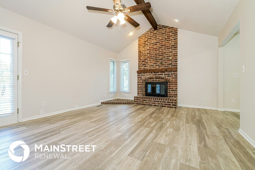 Building Photo - 1612 NE 112th Terr