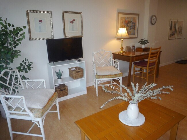 Building Photo - 29 Concord Ave