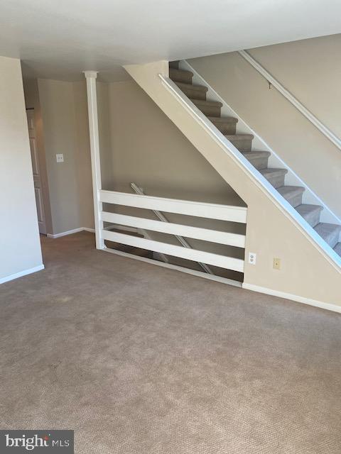 Building Photo - 1125 Cathedral Ln