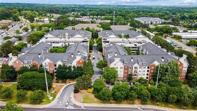 Building Photo - 1850 Cotillion Dr