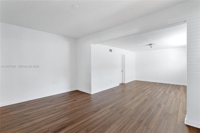 Building Photo - 2350 SW 26th St