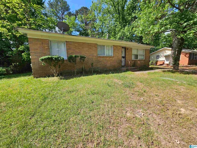 Building Photo - 433 Wedgeworth Rd