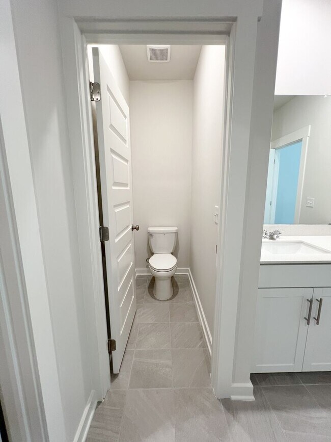 Building Photo - New Construction--Gorgeous and Move-In Ready!