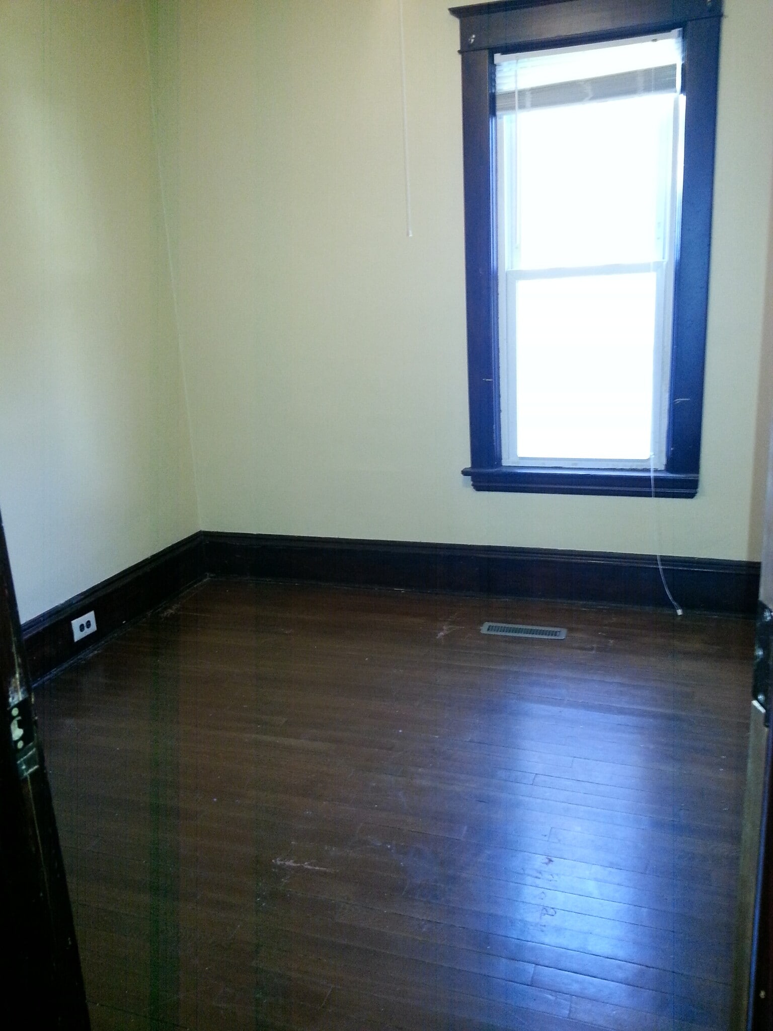 Building Photo - 1824 NE Taylor St