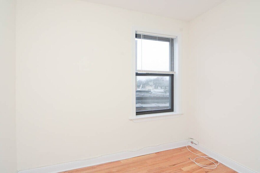 Building Photo - 366 Park Ave