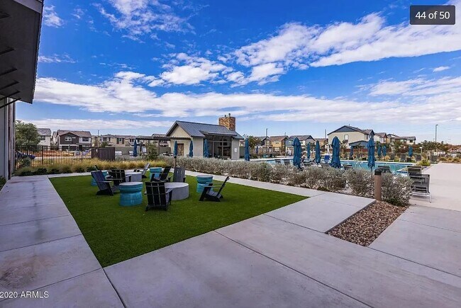 Building Photo - 1154 S Tumbleweed Ln