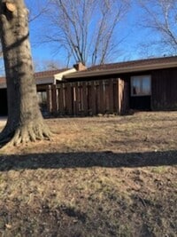 Building Photo - 3707 SW 29th Terrace