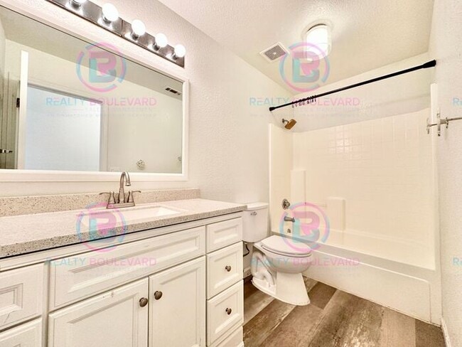 Building Photo - Gorgeous 4BR Home with Granite Counters, Open-Concept Living & 2 car garage