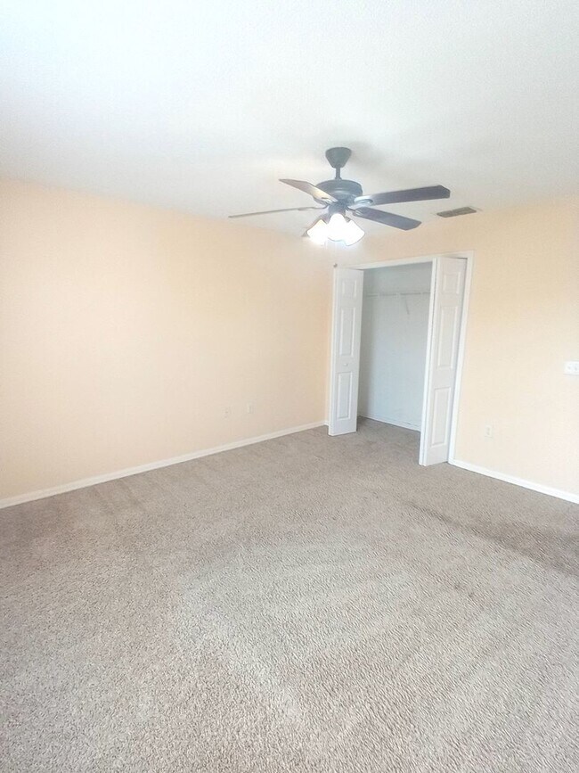 Building Photo - Spacious 4 bedrooms 2.5 baths single-family home Located in Orlando FL!!