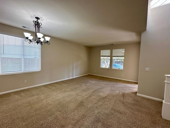 Building Photo - Large beautiful home, new paint. Bedroom a...