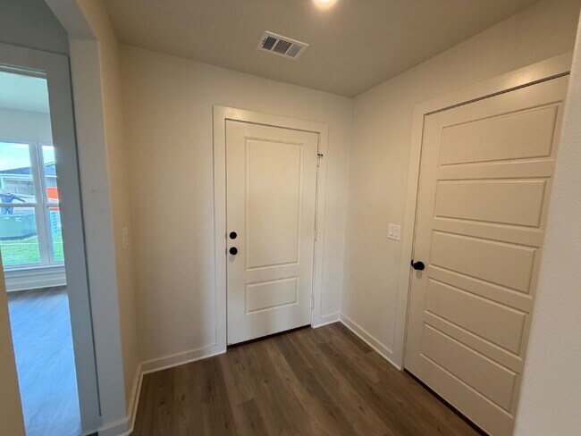 Building Photo - Beautiful New Build Home on South Side of Lubbock!