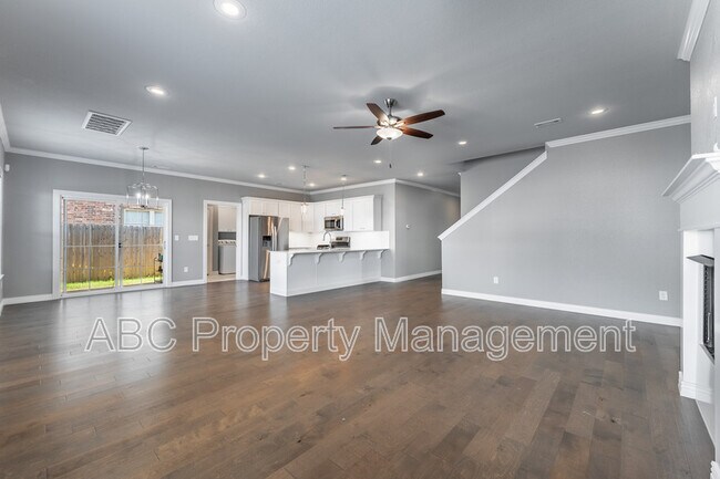 Building Photo - 1316 Fifth Avenue