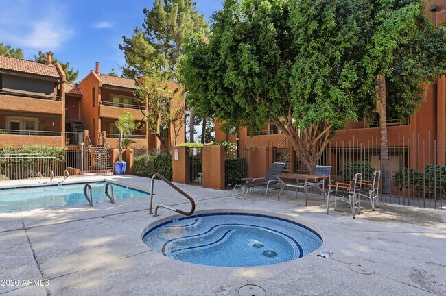 Building Photo - 4704 E Paradise Village Pkwy N