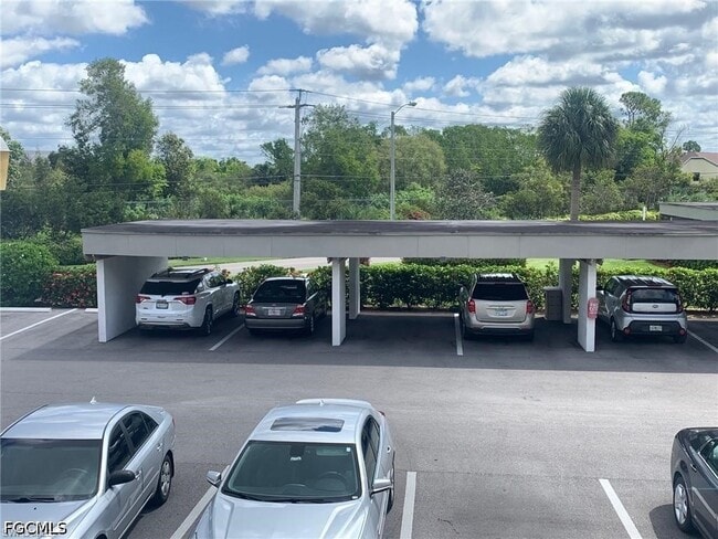 Building Photo - 1724 Pine Valley Dr