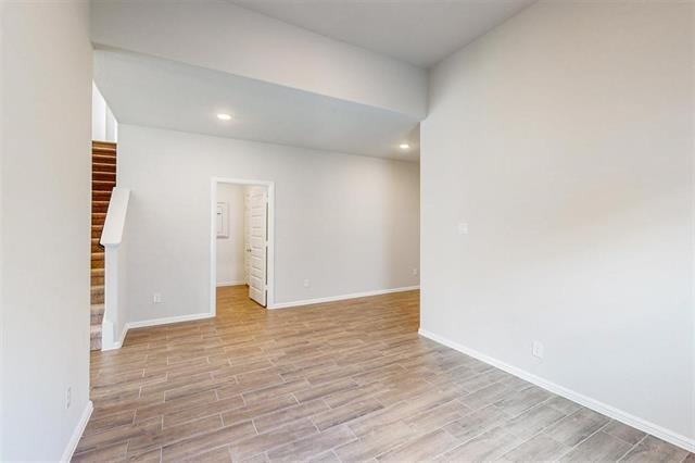 Building Photo - 14162 Birch Farm Dr