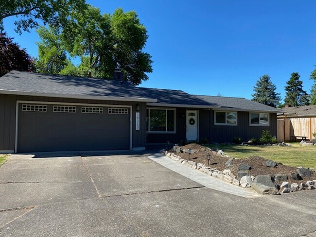 Building Photo - AVAILABLE FOR SHOWING ON 2/11