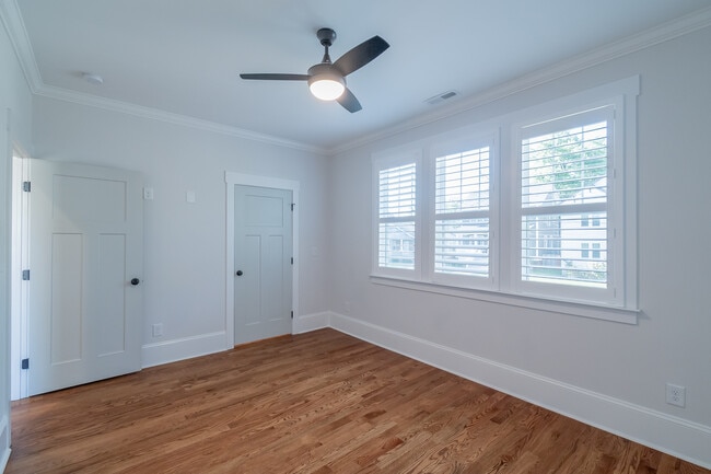 Building Photo - 1005 State St