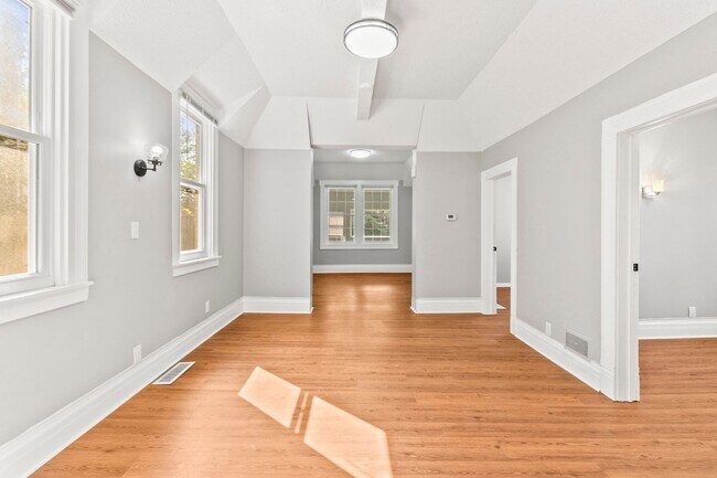 Building Photo - 3940 Arbor