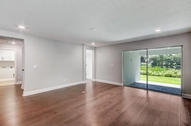 Building Photo - 1745 Hourglass Dr