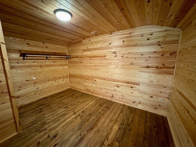 Building Photo - 17023 Sledge Rd