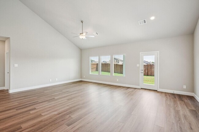 Building Photo - 113 Whitlow Dr