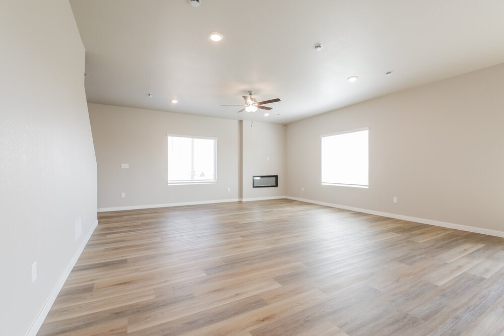 Building Photo - 7250 Crystal Ave