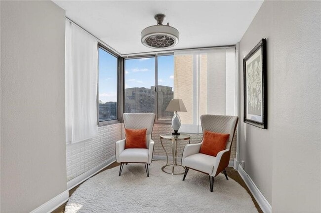 Building Photo - 215 Piedmont Ave NE