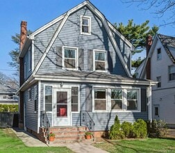 Building Photo - 39 Prescott St