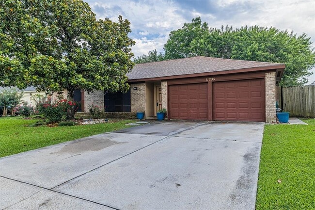 Building Photo - 11235 Stroud Dr