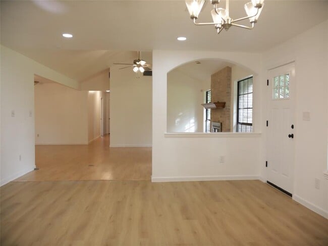 Building Photo - 1612 Buttercup Rd