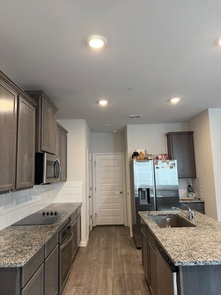 Building Photo - 1108 Bowie Dr