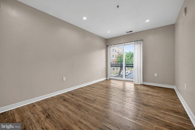 Building Photo - 1516 Marion Barry Ave SE