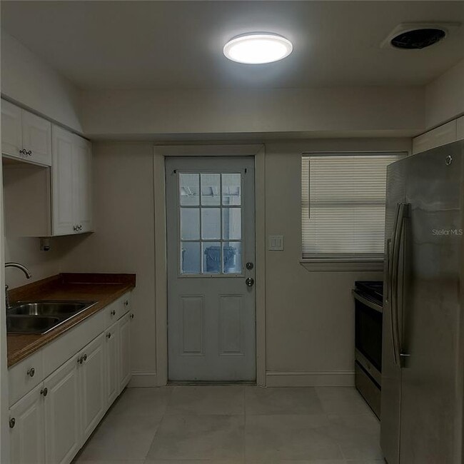 Building Photo - 1515 32nd St NW