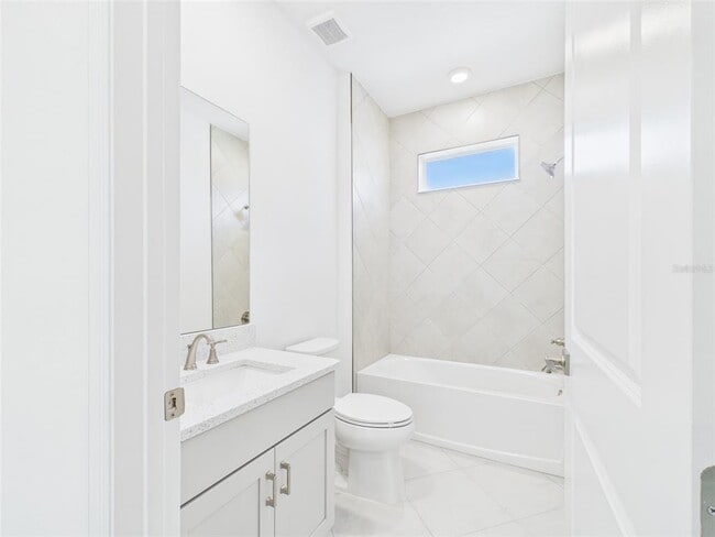 Building Photo - 7216 SW 58th Pl