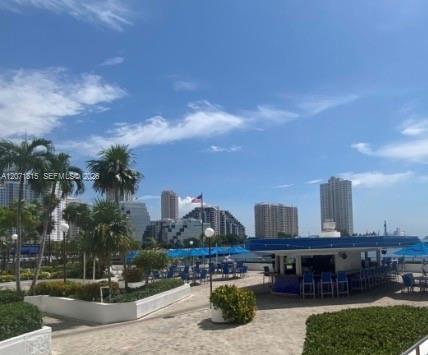 Building Photo - 999 Brickell Bay Dr
