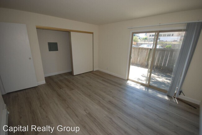 Building Photo - 1111 Mission Rd