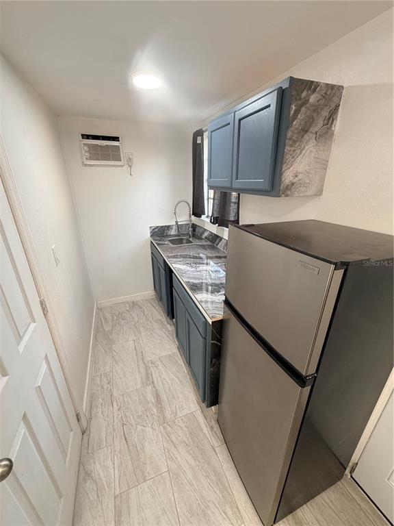 Building Photo - 5195 Countryside Ct