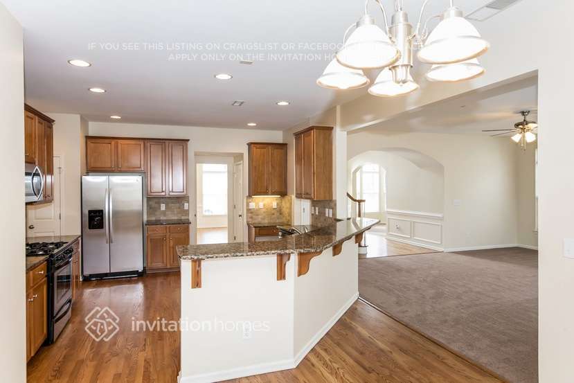 Building Photo - 9822 Edinburgh Ln