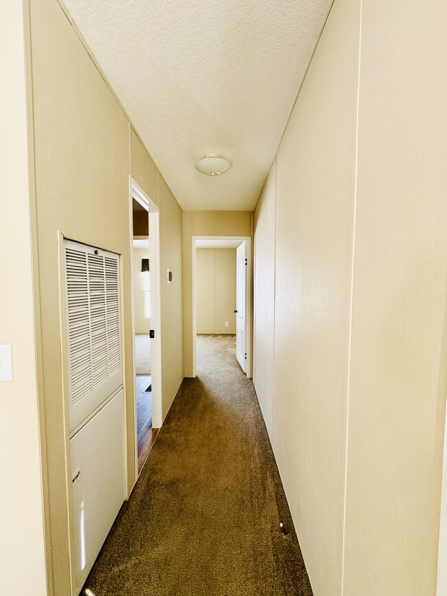 Building Photo - 116 Blissful Ct