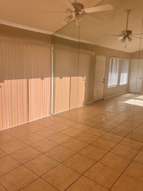Building Photo - Chic Palm Springs Condo with Modern Granite Touches – Cozy 1 Bed, 1 Bath Retreat!