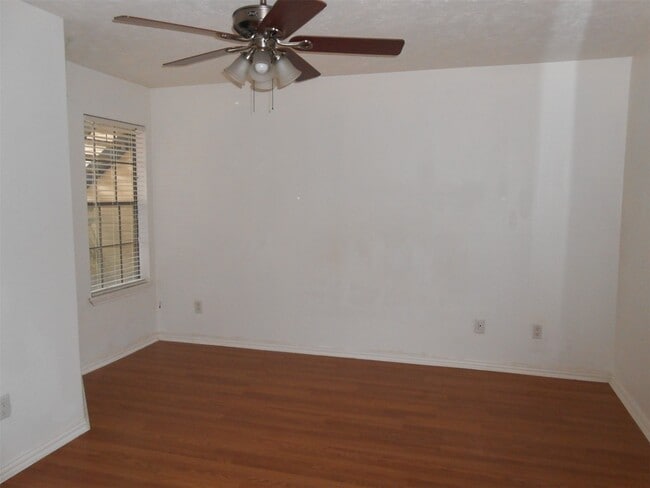 Building Photo - 2750 Holly Hall St