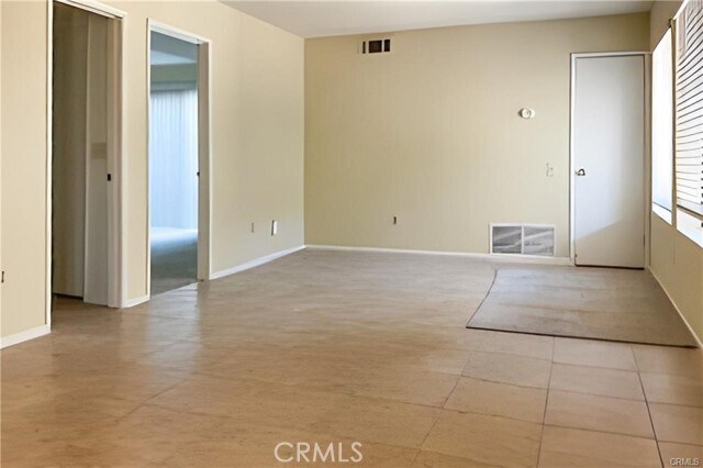 Building Photo - 1150 E Amado Rd