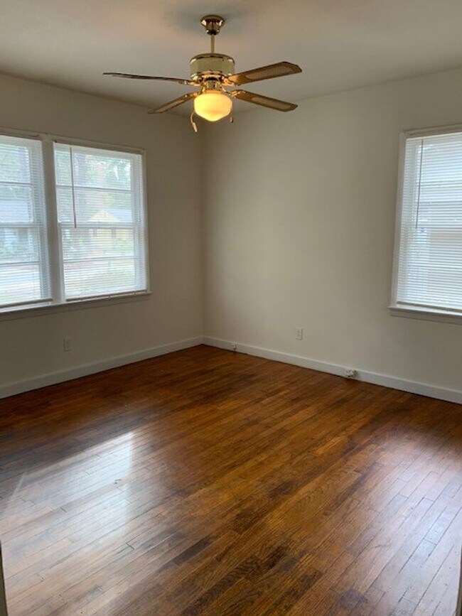 Building Photo - 2BD/1B House in Valdosta