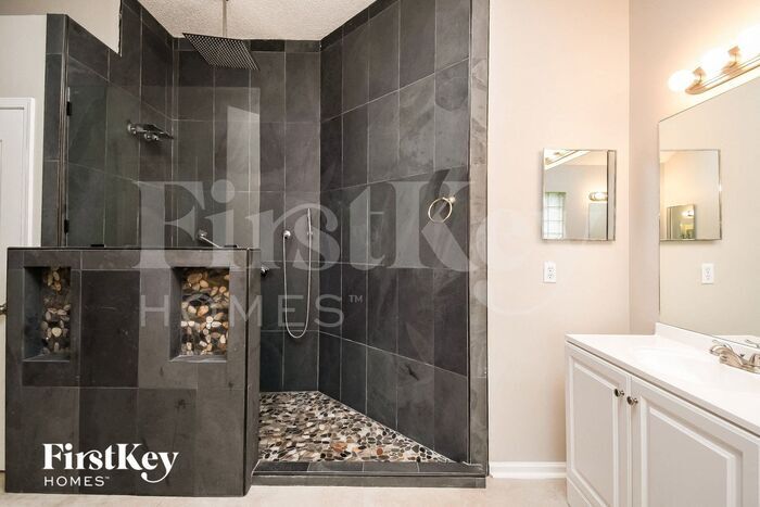 Building Photo - 11644 Alexis Forest Dr