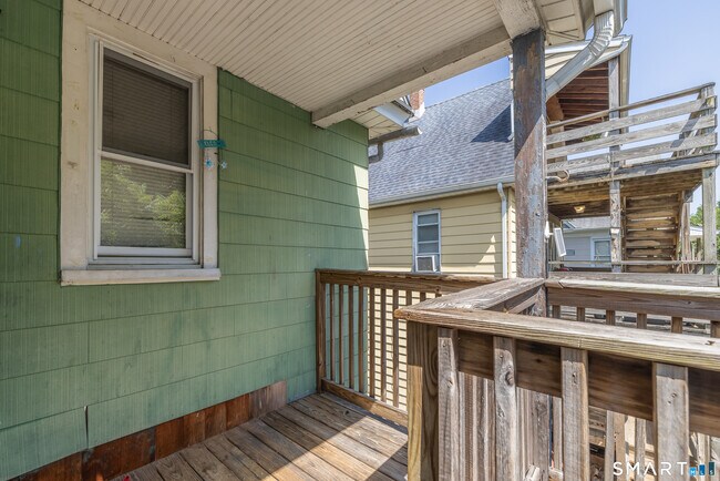 Building Photo - 793 Brewster St
