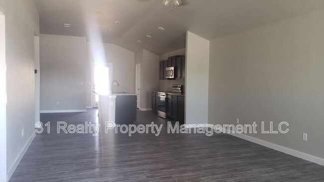 Building Photo - 6804 Lonesome Dove Ln